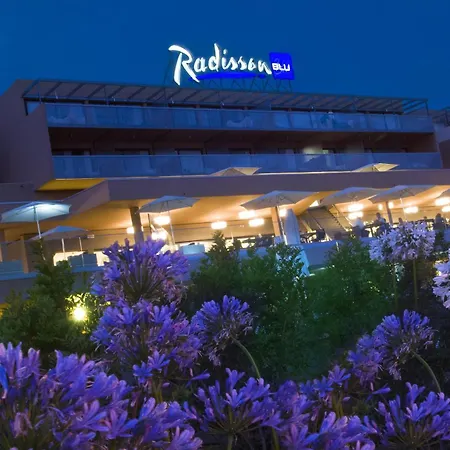 Radisson Blu & Spa, Ajaccio Bay 4*