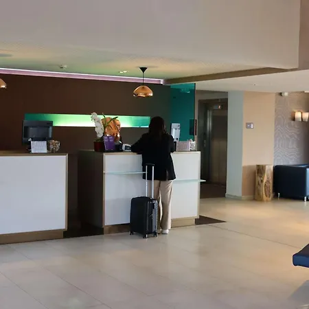 阿雅克肖湾丽笙布鲁spa度假酒店 4*