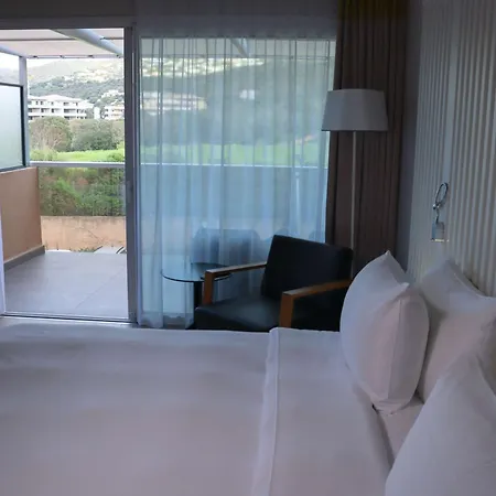 Radisson Blu & Spa, Ajaccio Bay فندق 4*
