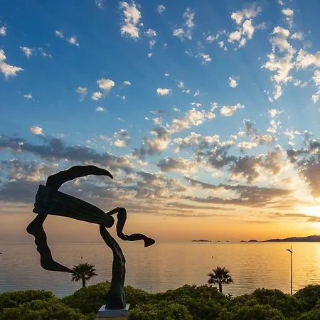 Hotel Radisson Blu & Spa, Ajaccio Bay 4*