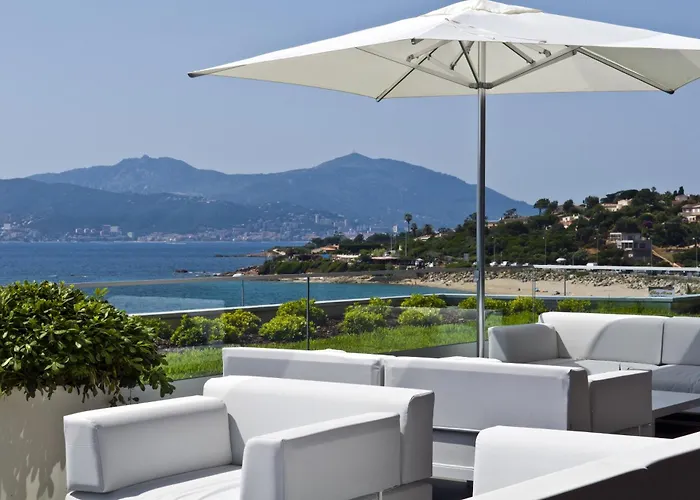 Hotell Radisson Blu & Spa, Ajaccio Bay 4*